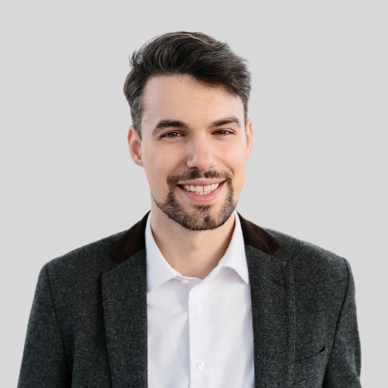 Dr. Lars Schmitt